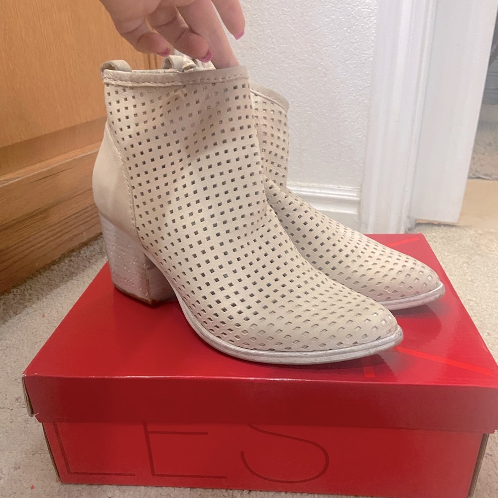 Dolce vita nude booties size 9.